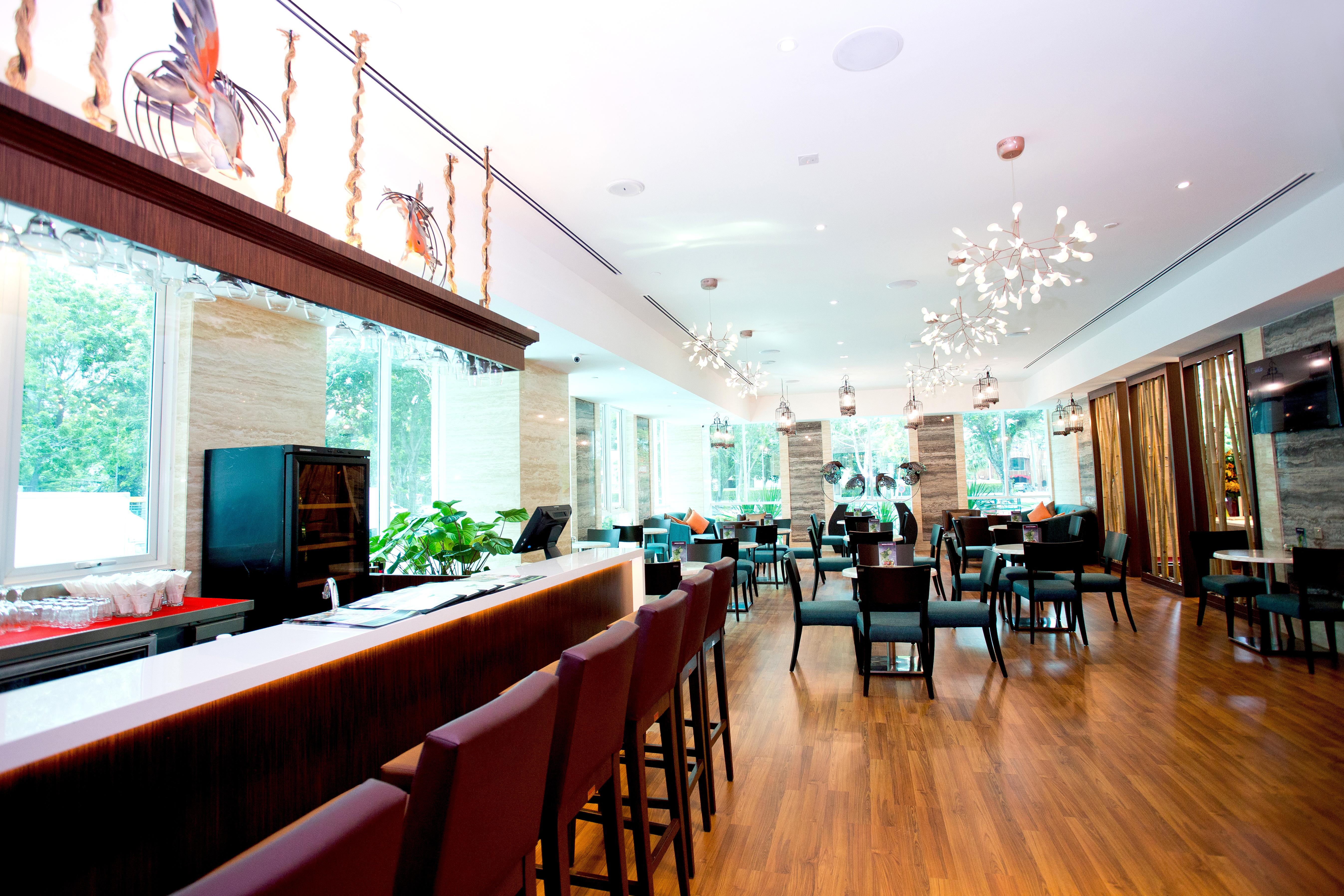 Vouk Hotel Suites, Penang George Town Exterior foto