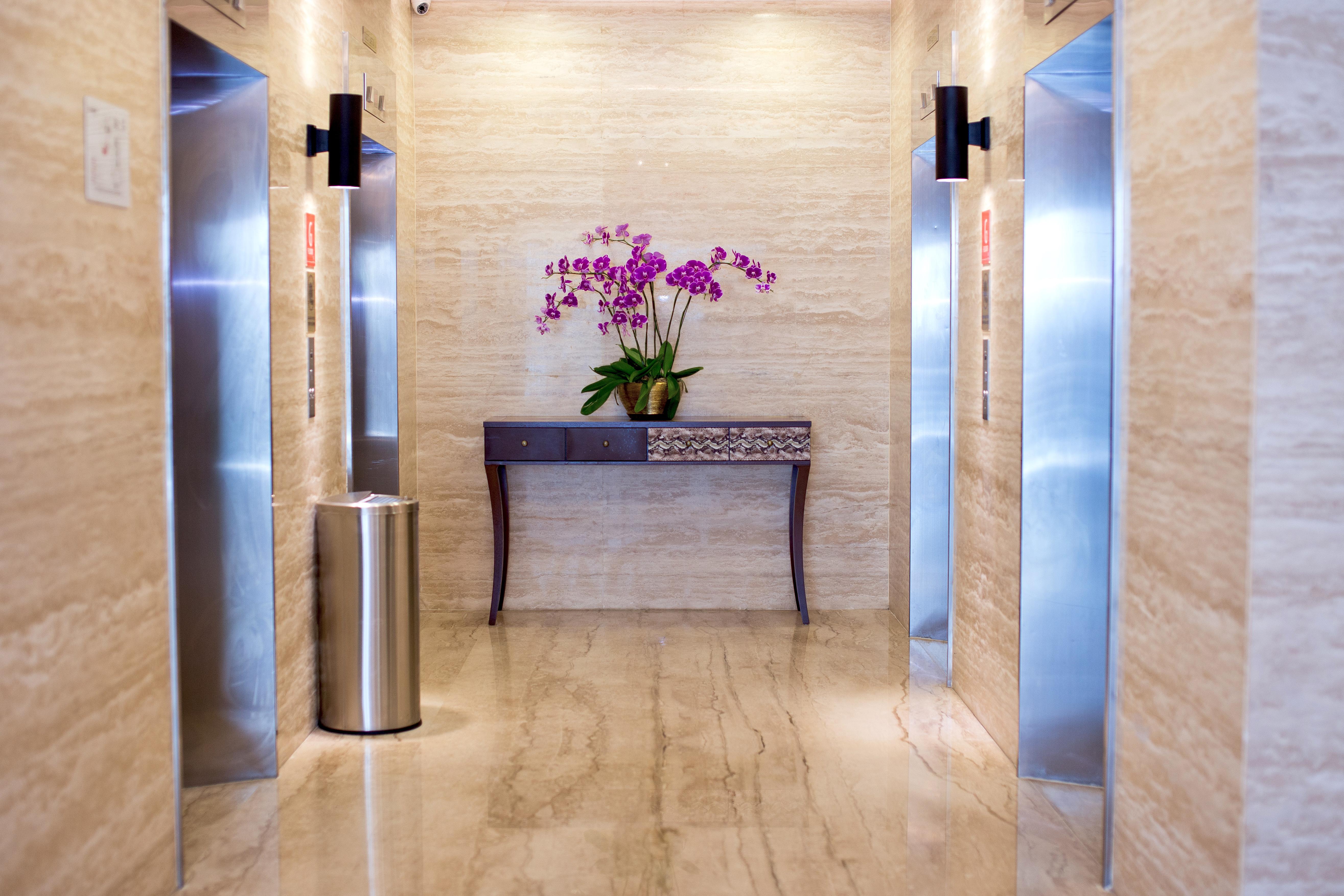 Vouk Hotel Suites, Penang George Town Exterior foto