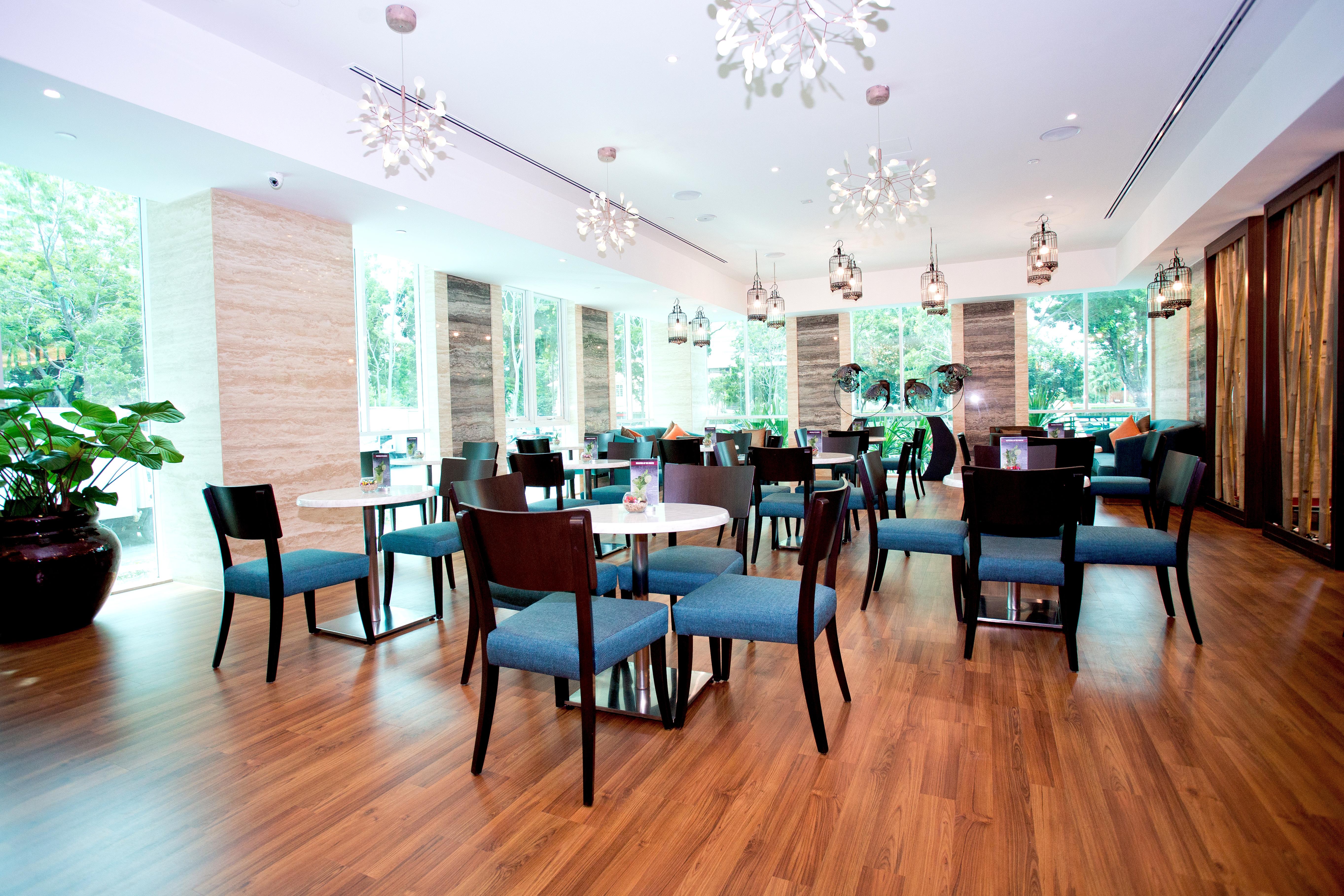 Vouk Hotel Suites, Penang George Town Exterior foto
