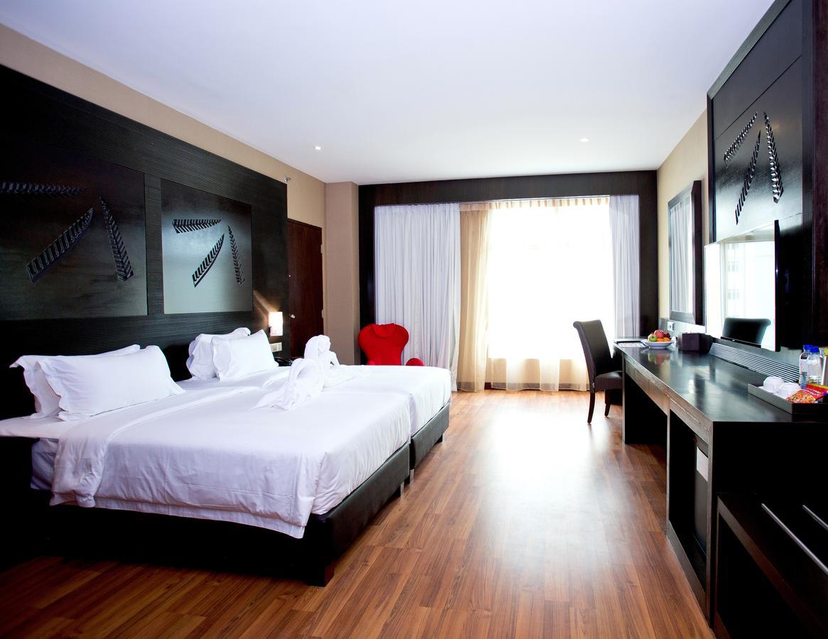 Vouk Hotel Suites, Penang George Town Exterior foto