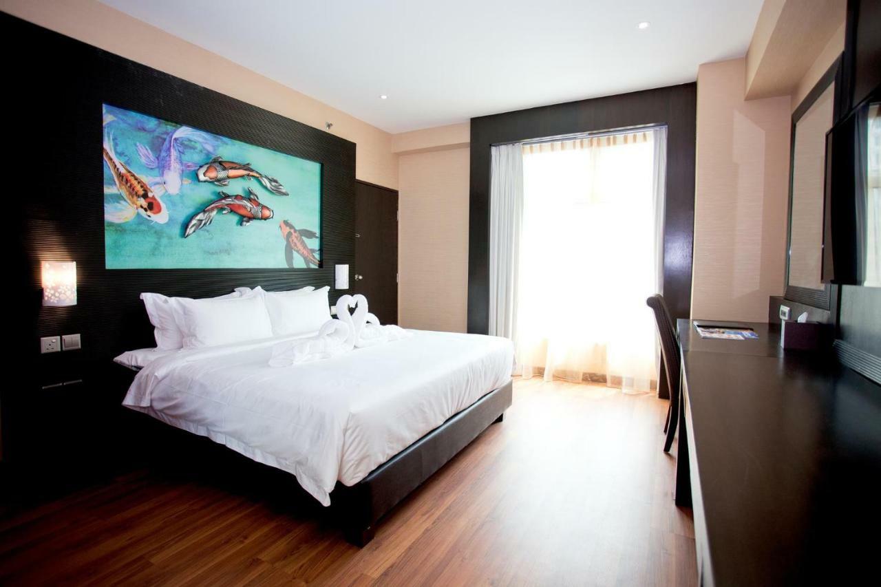 Vouk Hotel Suites, Penang George Town Exterior foto
